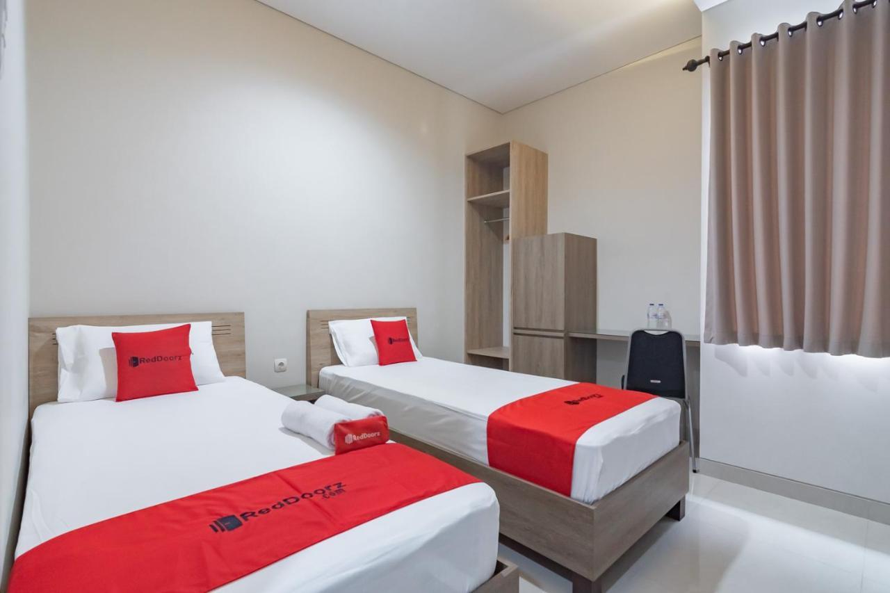Reddoorz Plus @ Cirebon City Center 外观 照片